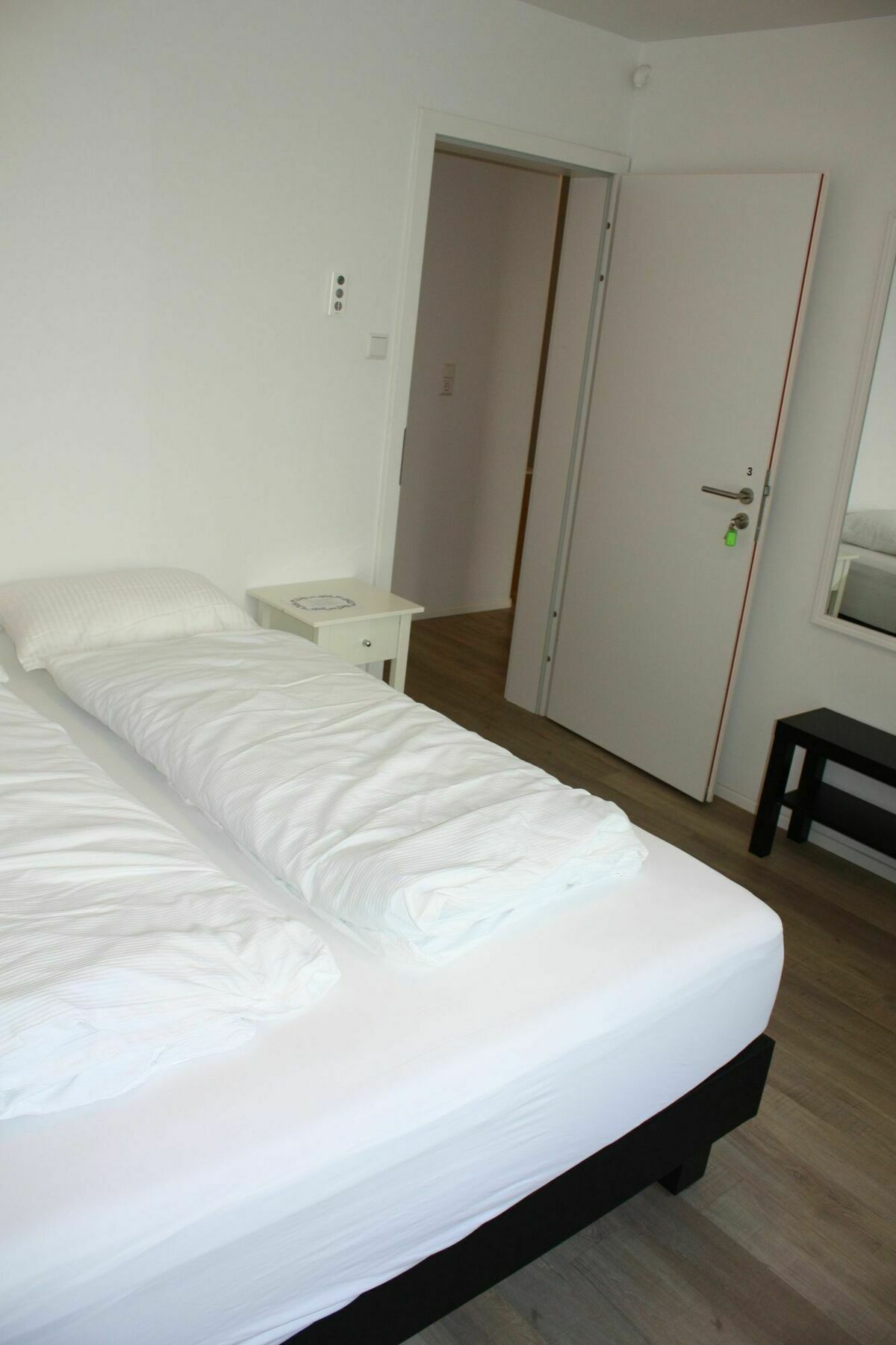 Brekkugata 33 Guesthouse آكيورِيْري المظهر الخارجي الصورة