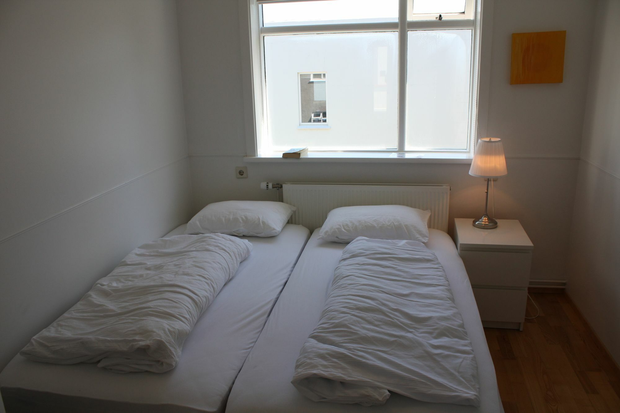 Brekkugata 33 Guesthouse آكيورِيْري المظهر الخارجي الصورة