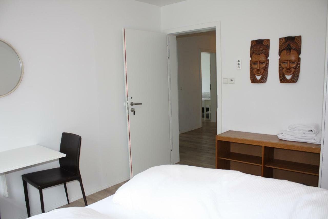Brekkugata 33 Guesthouse آكيورِيْري المظهر الخارجي الصورة